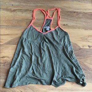 American Eagle tank size small